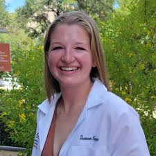 Shannon Canales's Instagram, Twitter & Facebook