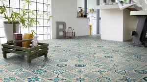 Wenn die klick fliesen direkt über einen rasen verlegt werden sollen, ist es sinnvoll, diesen vorher zu bearbeiten. Tarkett Vinylboden Starfloor Click 30 Indigo Retro Fliese M4v