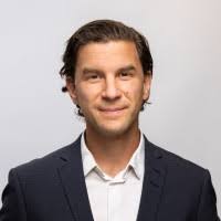 Niklas Lindqvist Email & Phone Number