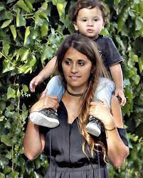 Her parents are sunny and becky rushing. Aww Antonela Sister Carla Visits Her Antonella Roccuzzo Facebook