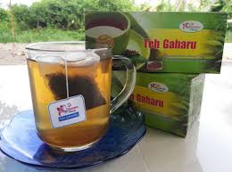 Daun gaharu adalah jenis daun dari tanaman gaharu yang konon sudah langka dan hampir punah. Kegunaan Kayu Gaharu Untuk Kesehatan Bibitbunga Com