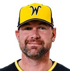 Albert Minnis's Instagram, Twitter & Facebook