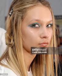 179 Ashley Paige Spring 2006 Backstage Stock Photos, High-Res Pictures, and  Images