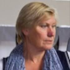 🇧🇪🇳🇱 Today we performed a surgical assisted endoscopic nephrolithotomy  in the right kidney of a labrador retriever suffering from xanthine stones  due to prolonged allopurinol treatment for…