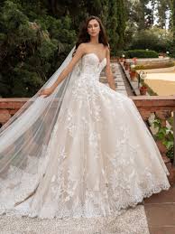 Fall In Love With Our Princess Wedding Dress With A Sweetheart Neckline And Open Back Discover All T In 2020 Ball Gowns Wedding Ball Gown Wedding Dress Bridal Dresses