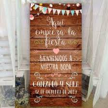 Cartel para niño acompañante de boda tio aqui viene carolina cartel que combina la madera con grabado láser con el metacrilato blanco medidas de 30x22.5cm se sirve con cuerda no olvides poner en la pestaña. Cartel Para Bodas Aqui Enpieza La Fiesta