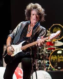 He is best known as the lead singer of the rock band journey during their most commercially successful periods from 1977 to 1987, and again from 1995 to 1998. Joe Perry Musician Wikipedia