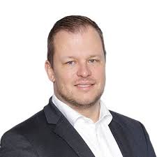 I'm happy to share that I've started my new position as an Associate at  J.P. Morgan! I'm looking forward to learning from and collaborating with my  new colleagues. This is a fantastic