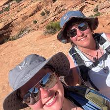 What are some must-see stops and activities