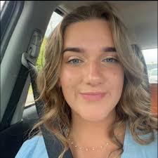 Elizabeth Luna (@elizabethopen)