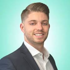 Today marks the end of an amazing nearly 4 year journey with ServiceNow. I  am truly grateful for the amazing colleagues, mentors, and lifelong friends  that I've met along the way who