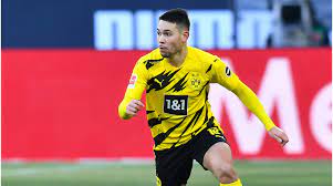 Raphaël guerreiro, latest news & rumours, player profile, detailed statistics, career details and transfer information for the bv borussia 09 dortmund player, powered by goal.com. Borussia Dortmunds Guerreiro Muss Trotz Verletzung Nach Portugal Reisen Halte Das Fur Sinnlos Transfermarkt