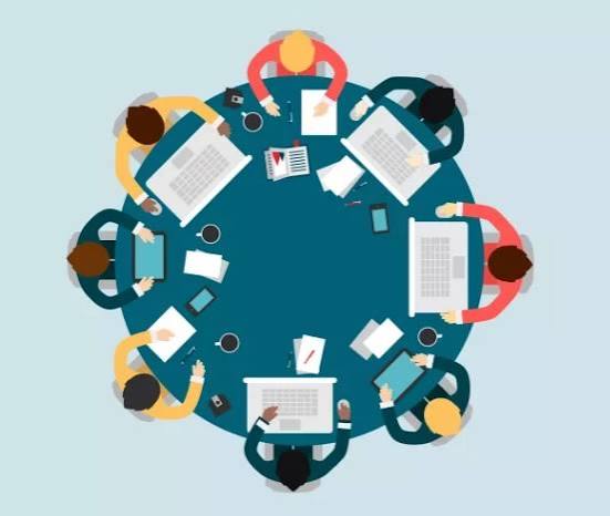 Descubra como fazer um estudo em grupo eficiente para concursos