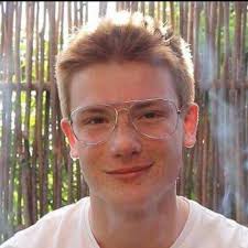 Stream Lachlan Ryan music