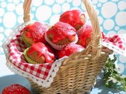 Unser Beliebtes Rezept Fur Rotkappchen Muffins Und Mehr Als 55 000 Weitere Kostenlose Rezepte Auf Lecker D Kinder Geburtstag Essen Kindergeburtstag Rotkappchen