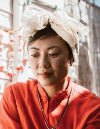 Kris Chau's Instagram, Twitter & Facebook