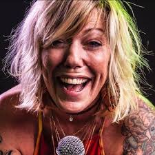 Presley goes Punk Presley se acerca al punk, la obra