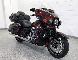 The All New 2018 Cvo Ultra Limited Featured In Burgundy Cherry Sunglo And Molten Red Sunglo Harley Davidson Bikes Harley Davidson Harley Davidson Road Glide