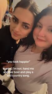 Emily 🤍 (@emily.persinger)