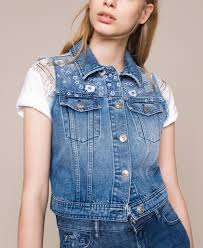 Maybe you would like to learn more about one of these? Blouson Sans Manches En Jean Avec Broderie Florale Femme Bleu Twinset Milano
