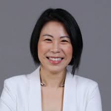 9 weeks ago, I was lost in the game of personal branding.