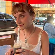 Mary Tyler March (@mtmarch)