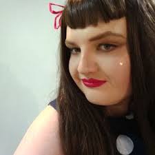 Olivia McHugh (@ColourfulKitty)