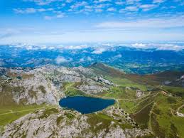 Lago enol and lago de la ercina. Lagos De Covadonga Your Complete Travel Guide Free Map