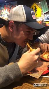 jonathan.miller.'s Pizza Review at Primanti Bros. Restaurant and Bar