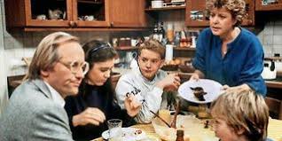 Christian kahrmann war schon über zwei jahre aus der „lindenstraße ausgestiegen, als der wdr seine figur benny beimer endgültig sterben ließ: Aus Fur Die Lindenstrasse Ein Nachruf