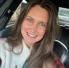 Brenda Willis's Instagram, Twitter & Facebook