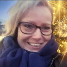 Going to Amsterdam next week. Heard it is difficult to find public  restrooms. I think someone mentioned an app previously but not sure. Maybe  I was dreaming it up. Am a senior