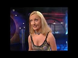 Jetzt hat er es selbst. Monika Gruber Diat Youtube Youtube Videos Youtube Videos