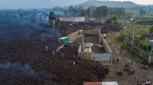The mount nyiragongo volcano has erupted, spewing red fumes into the night sky over the democratic republic of congo's eastern city of goma and sparking an exodus to neighbouring rwanda. Rijt8tojyluvom