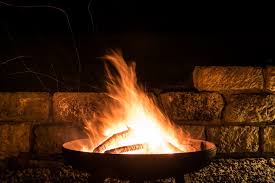 Anleitung fürs perfekte lagerfeuer im garten. Lagerfeuer Im Garten Rechte Und Pflichten Fur Gartenfreunde