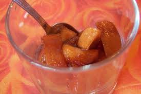 Il nocino è un liquore da farsi verso la metà di giugno, quando le noci non sono ancora giunte a maturazione. Frutta In Guazzo Di Artusi Il Rumtopf Iniziamo Ora La Preparazione Per Gustarla A Natale Piu Ricette