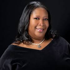 'Broadway Knights' shine at Excalibur Carnival bal masque