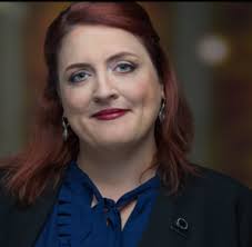 Full Sail University grads, alumni, and lovers of game. Come hear the great  innovation coming from Panelist 2: Nell Thompson, Vice President, Academic  Innovation, Full Sail University Nell Thompson is the Vice