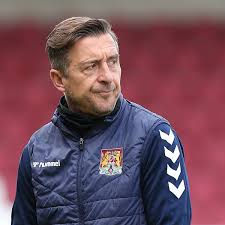 After 45 rounds, northampton town got 11 wins, 11 draws, 23 losses and placed the 22 of the england league 1. Uexiowckjagb M