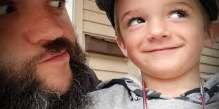 Fond du Lac father gets clean from heroin, cleans up city with son, 4