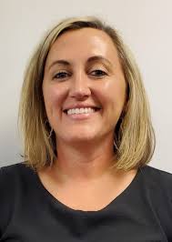 Leslie Rouse's Instagram, Twitter & Facebook