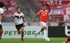 Fluminense x internacional 26 rio de janeiro/porto alegre: Que Jogo Flamengo Empata Aos 49 Do Segundo Tempo E Nao Deixa O Inter Se Isolar Na Lideranca Lance
