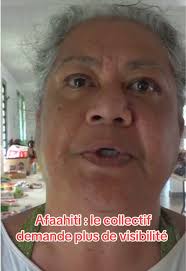 Extraits de l'école de danse Ori Hei sur la scène de Toata pour le Tau...