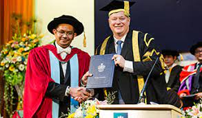 Educated originally at the feet of the ulema of the muslim world, he subsequently received a first class degree in scholastic philosophy and history of science from the queen's. University Of Nottingham Confers Honorary Degrees The University Of Nottingham Malaysia Campus