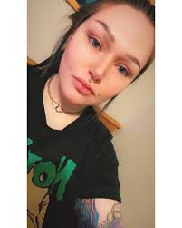 Grace Flowers (@sourpatchbitch709) • Instagram photos and videos