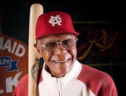 Aaron Komar (@AaronKomar)