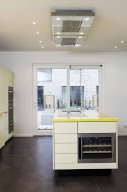 Im Mobilen Kuchenblock Wurde Ein Wein Kuhlschrank Integriert Kuchen Aktuell Innenarchitektur Kuche Block