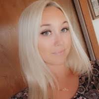 Terri Ray's Instagram, Twitter & Facebook