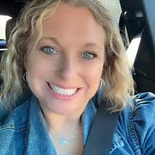 7 Fizz- blackberry, pomegranate, coconut with cold foam…..heavenly!