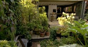 Cookbook Author Nigel Slater S Lovely Kitchen Garden Design Easy Garden Patio Garden